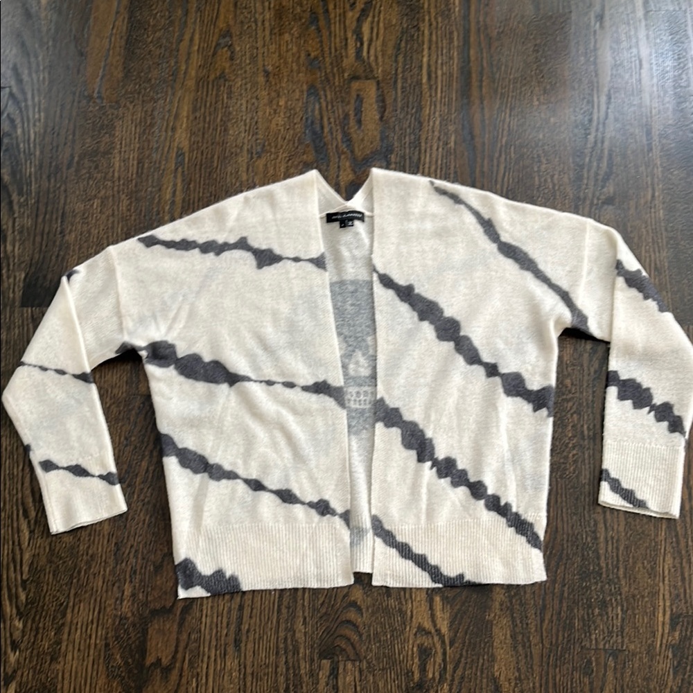 NEW! Cream and Gray Patterned Cardigan